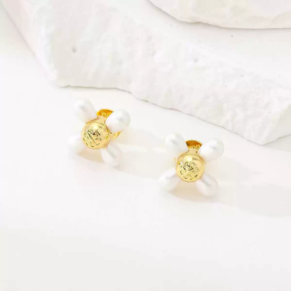 Tory Burch Soft Pearl Flower Earrings